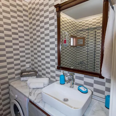 Galini Old Town עיר רודוס